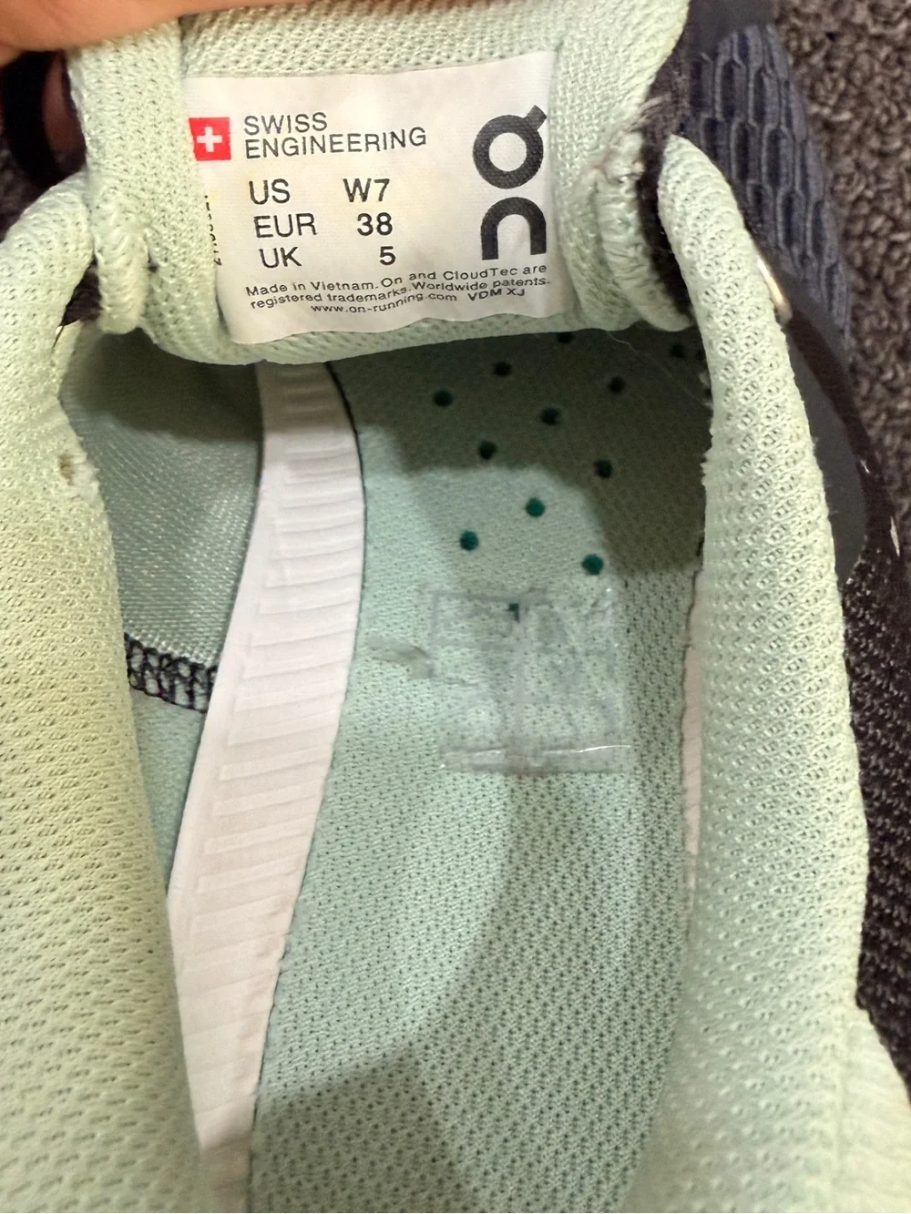 On Running breathable mesh